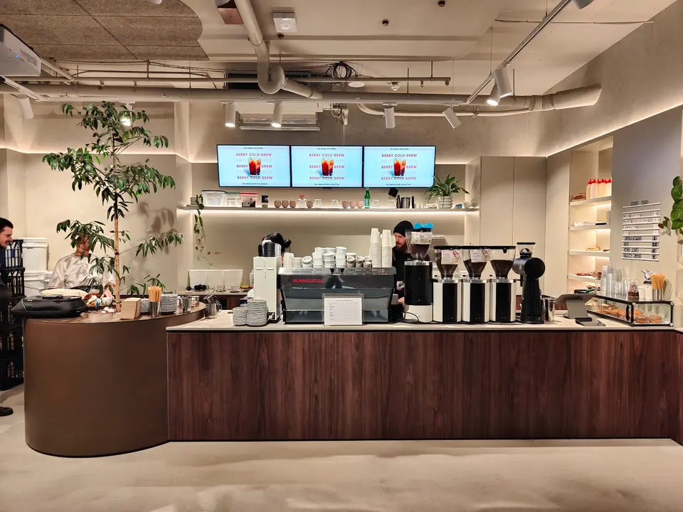Project Zero Coffee Meriton Suites photo 7