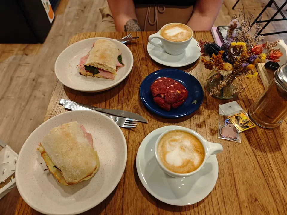 DEIVS Coffee & Brunch bar photo 4